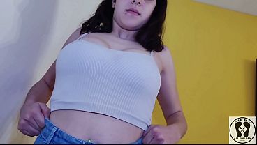 JEANS FETISH BUTTCRACK IN WHITE GSTRING BOUNCING BOOBS